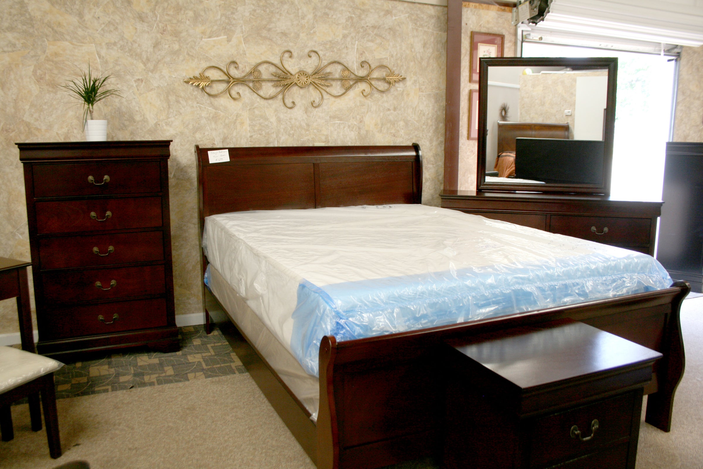 Home Bargain Box Furniture and Home Decor